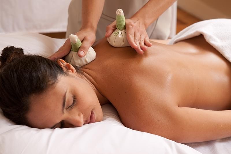 Massagem com Pindas Chinesas Jardim Santa Cristina - Massagem para Reduzir Medidas